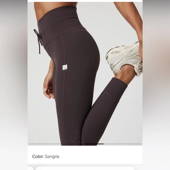 Vuori Daily High-Waisted Leggings in Sangria Small Short - Picture 3 of 10